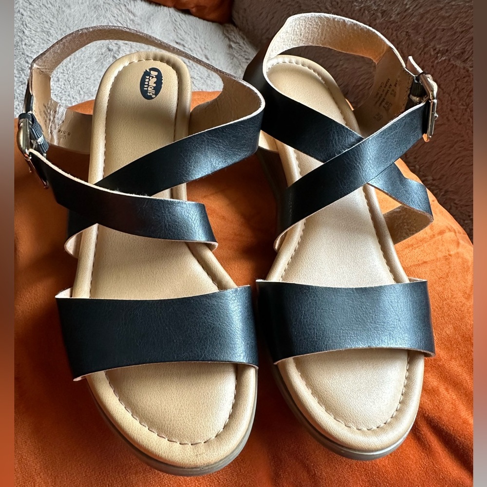 Dr Scholl’s Strappy Sandals size 8.5